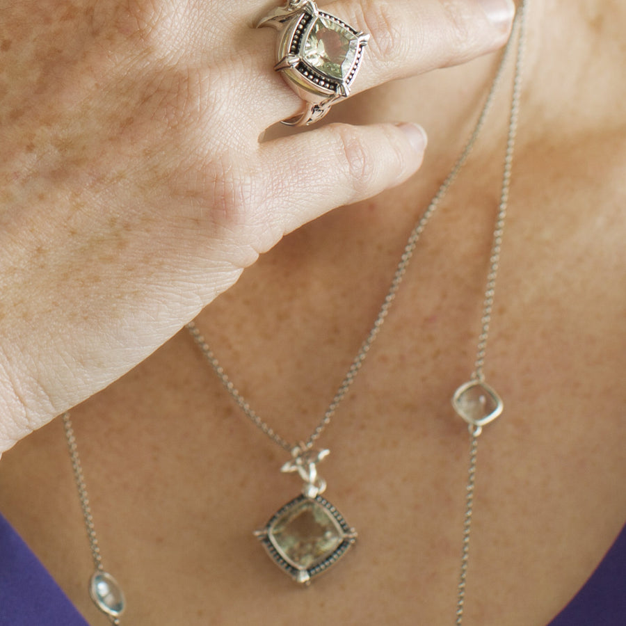 mojo petal drop pendant